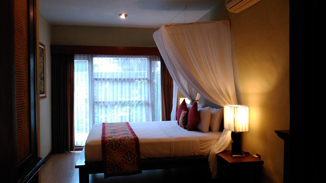 วิลลาปุรี อายุ Hotel ซานูร์ ภายนอก รูปภาพ