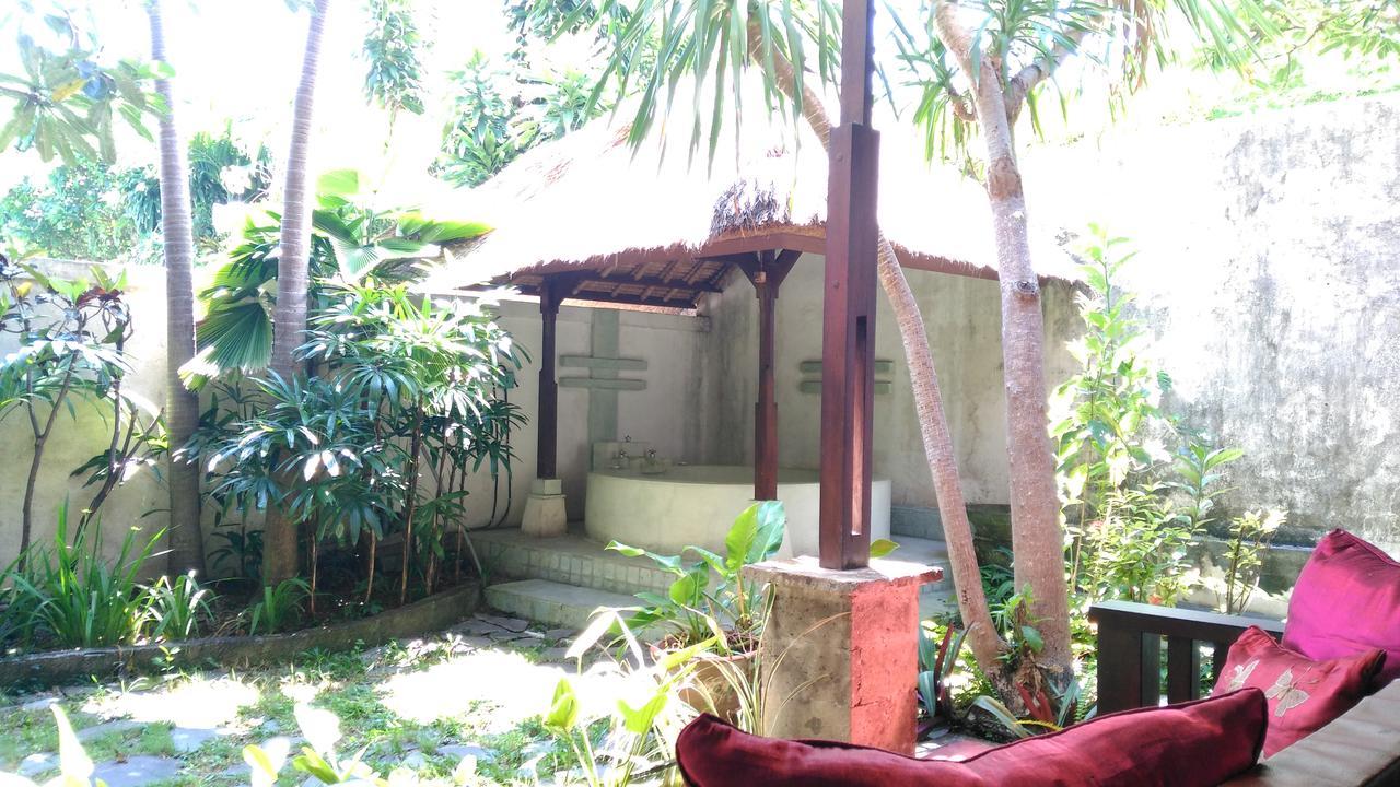 วิลลาปุรี อายุ Hotel ซานูร์ ภายนอก รูปภาพ