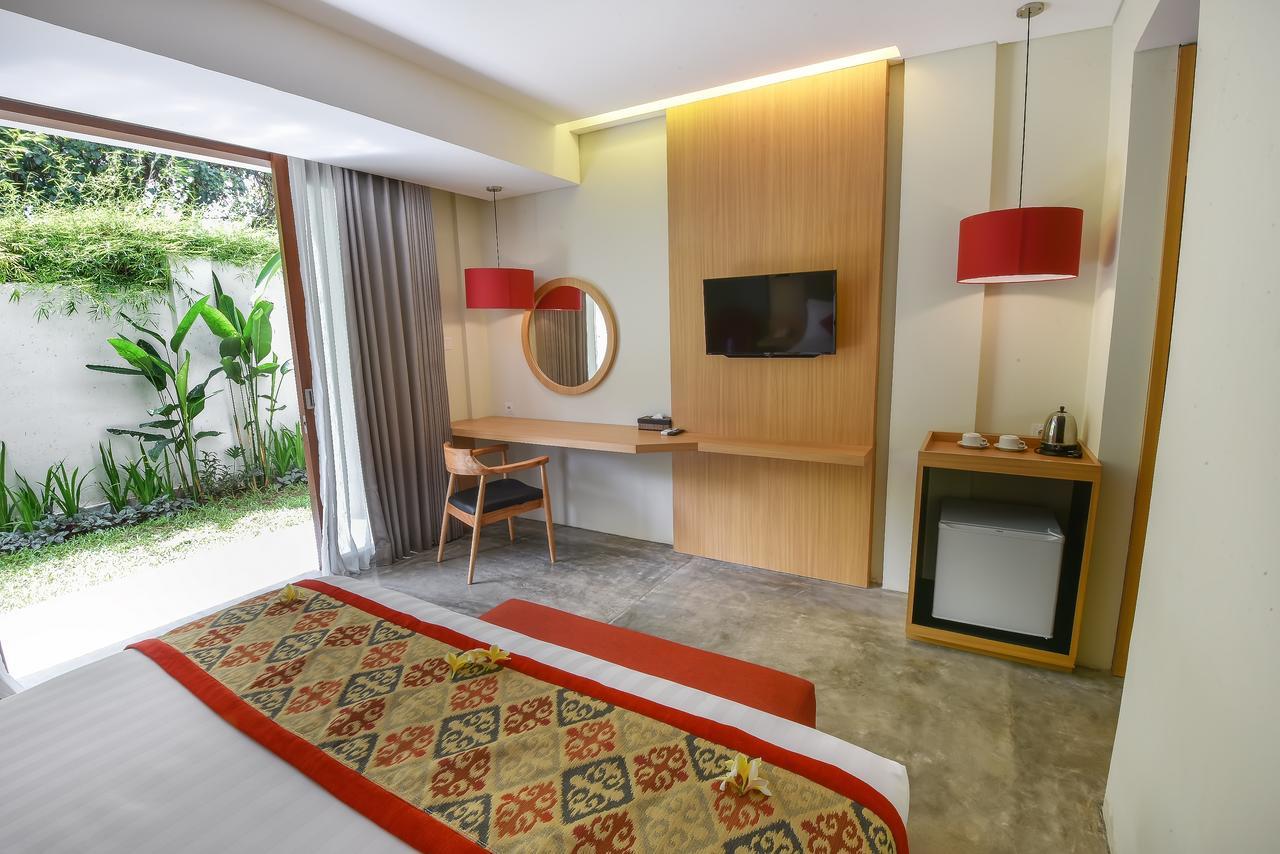 วิลลาปุรี อายุ Hotel ซานูร์ ภายนอก รูปภาพ