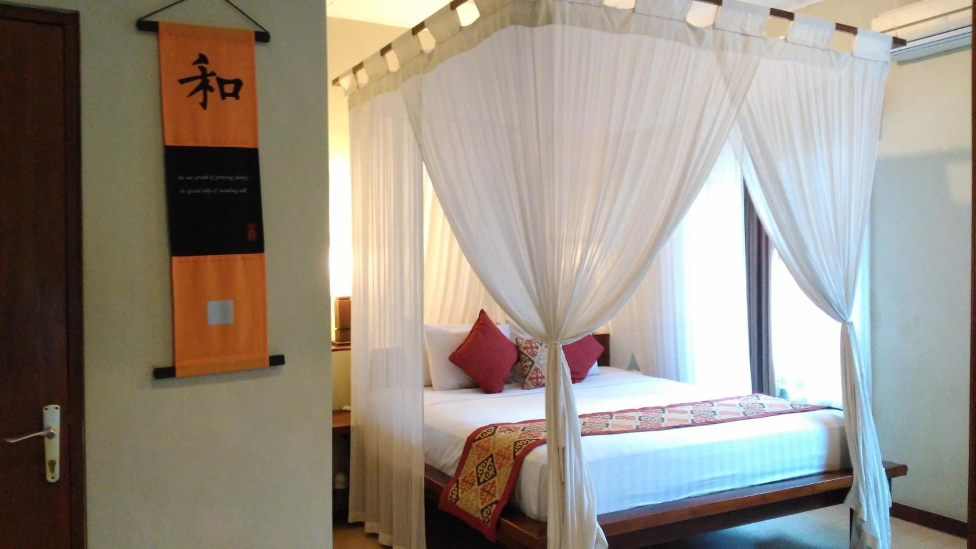 วิลลาปุรี อายุ Hotel ซานูร์ ภายนอก รูปภาพ